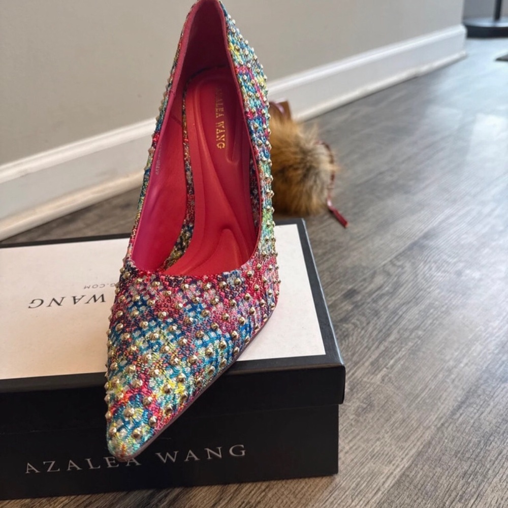 AZALEA WANG SZ 11 Multicolor Crystal Embellished Pointed Toe Pump